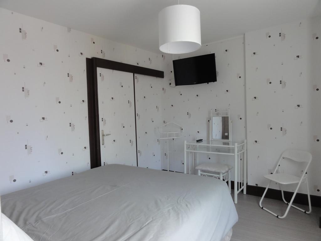 Cafe Hotel De La Gare Champagnole Rum bild